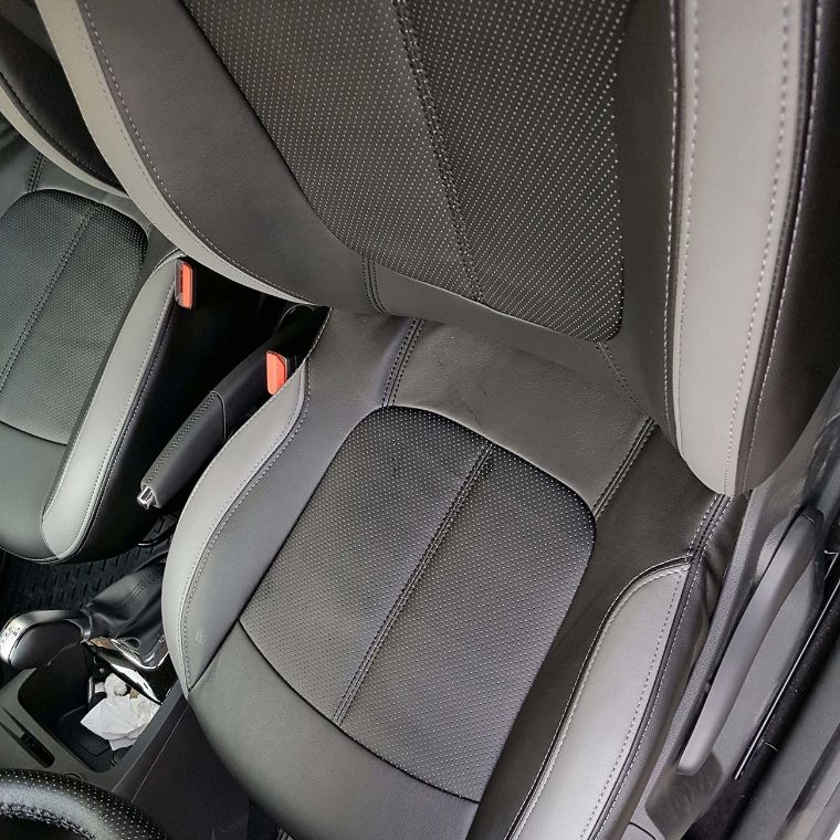 روکش چرم زرشکی رنو کپچر