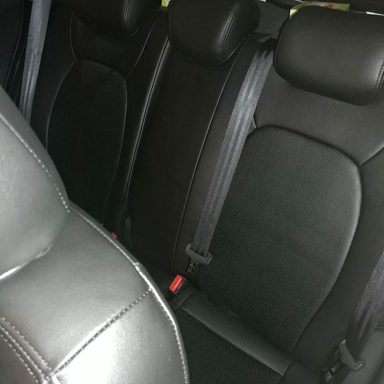 چرم مشکی آی 10 I