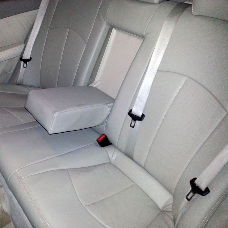 روکش صندلی چرم مشکی درجه 1 بنز ای 240 E