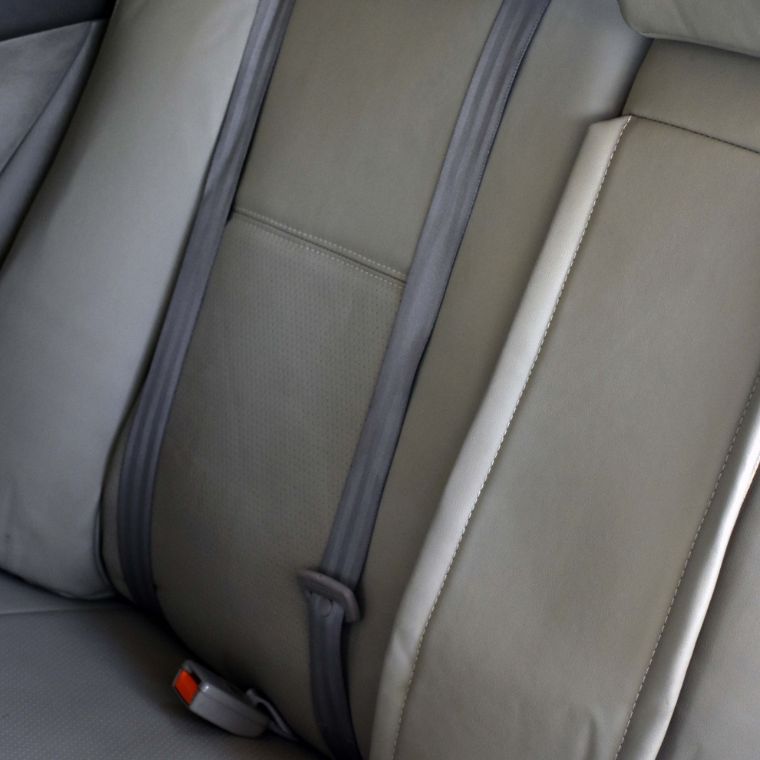 روکش صندلی چرم کرم کمری گرند 2006