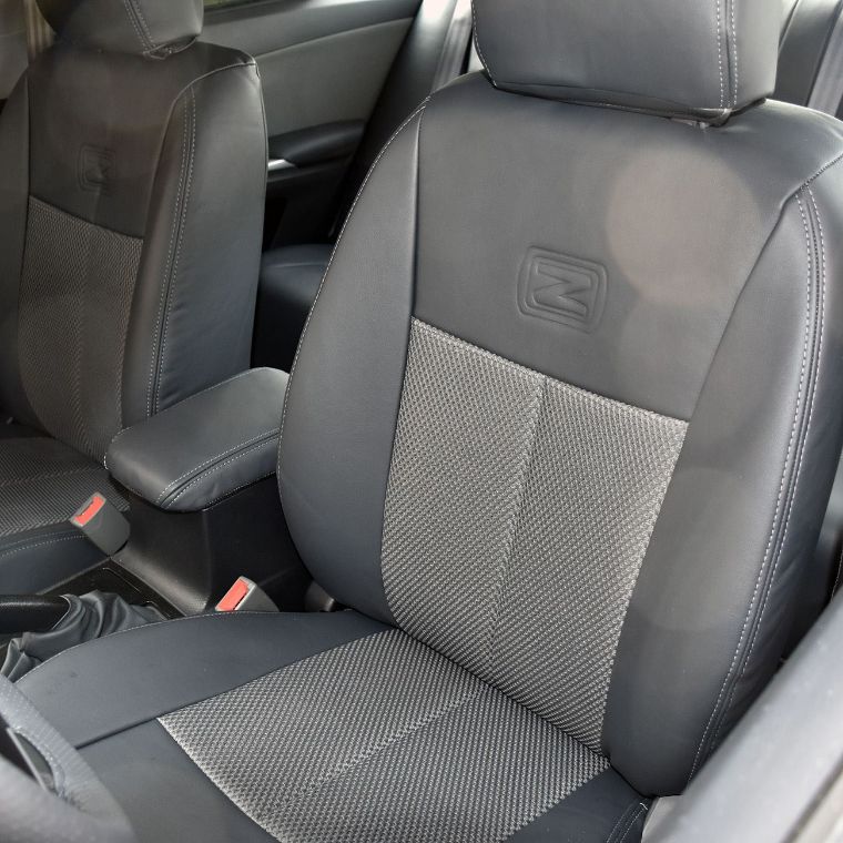 روکش صندلی چرم مشکی دوخت قرمز زد 300 Z