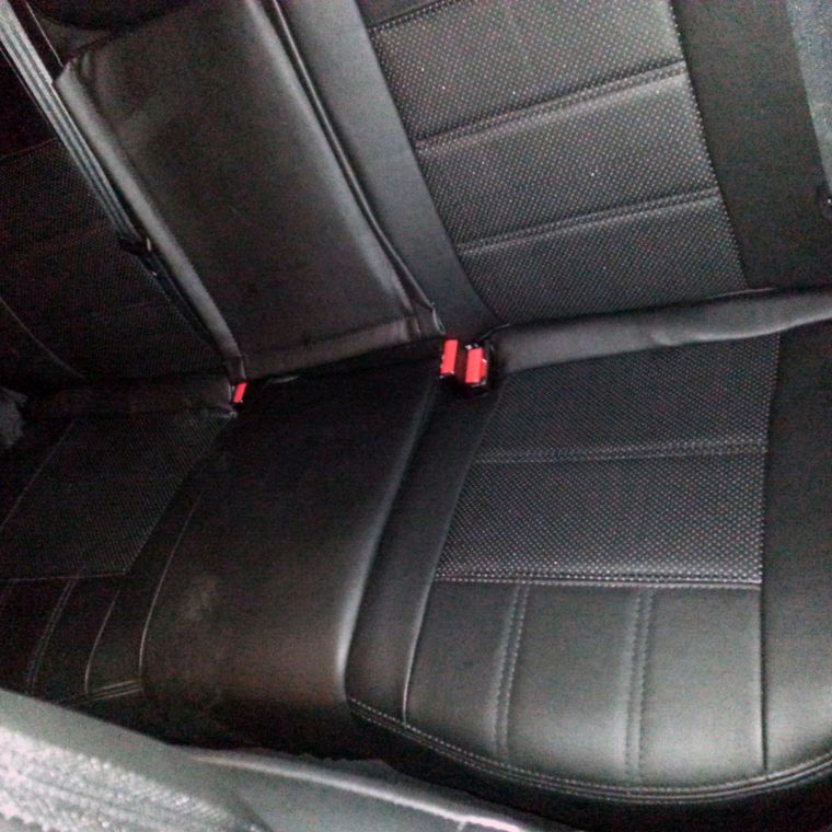 روکش صندلی چرم طوسی و کرم رنو اسکالا