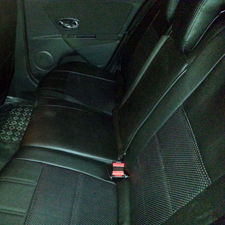 روکش صندلی چرم طوسی و کرم رنو اسکالا