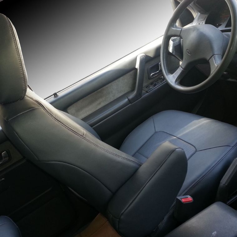 روکش صندلی چرم طوسی پاجرو