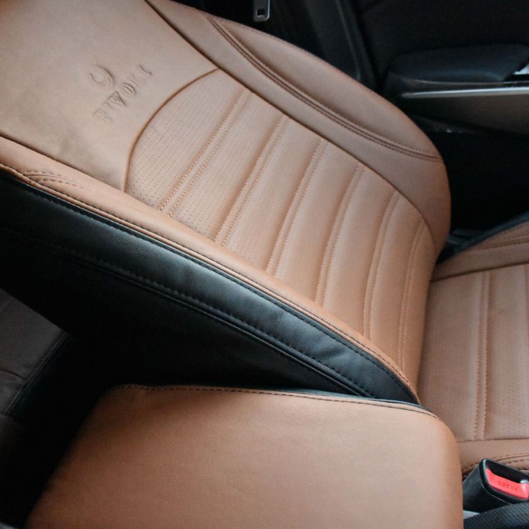 روکش چرم مشکی تیوولی