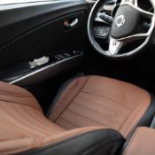 روکش صندلی چرم مشکی و مارون تیوولی