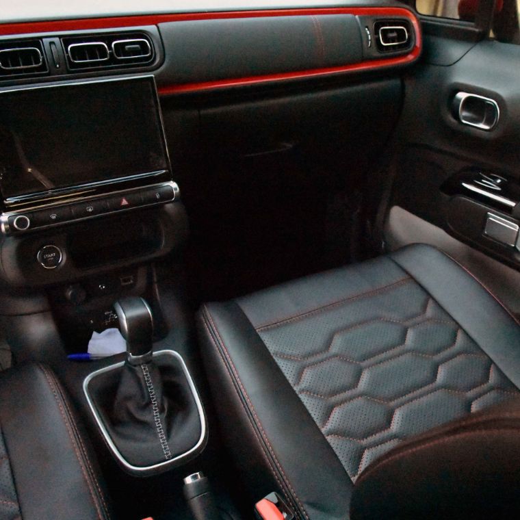 روکش چرم مشکی سیتروئن C3