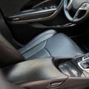 روکش چرم مشکی آزرا گرنجور