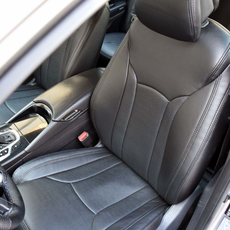 روکش چرم مشکی آزرا گرنجور