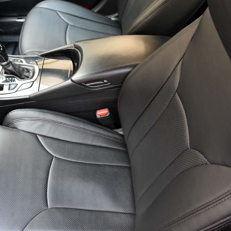 روکش چرم مشکی آزرا گرنجور