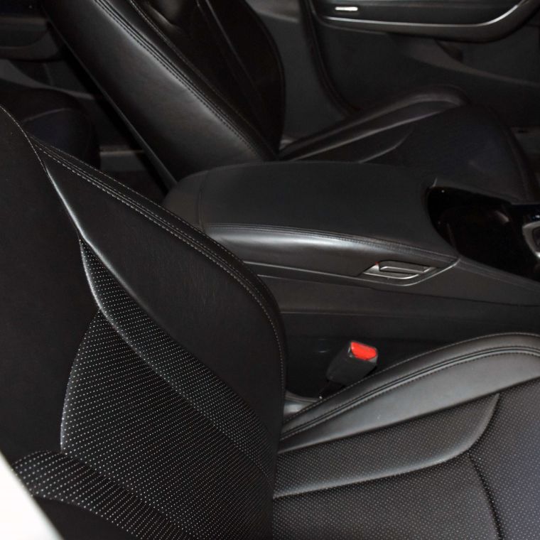 روکش چرم مشکی آزرا گرنجور