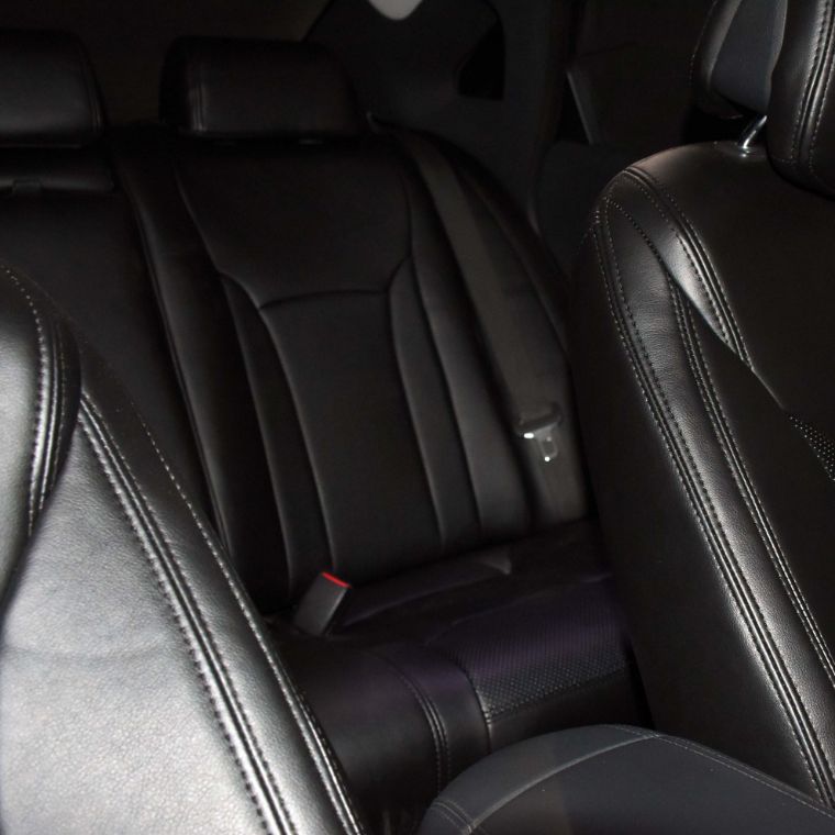 روکش چرم مشکی آزرا گرنجور