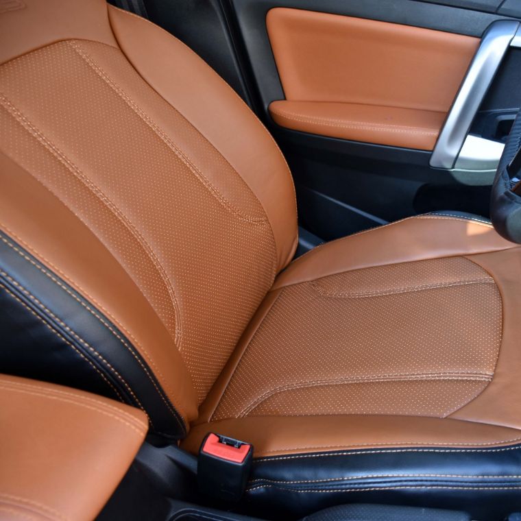 روکش چرم مارون و مشکی تیگو 5