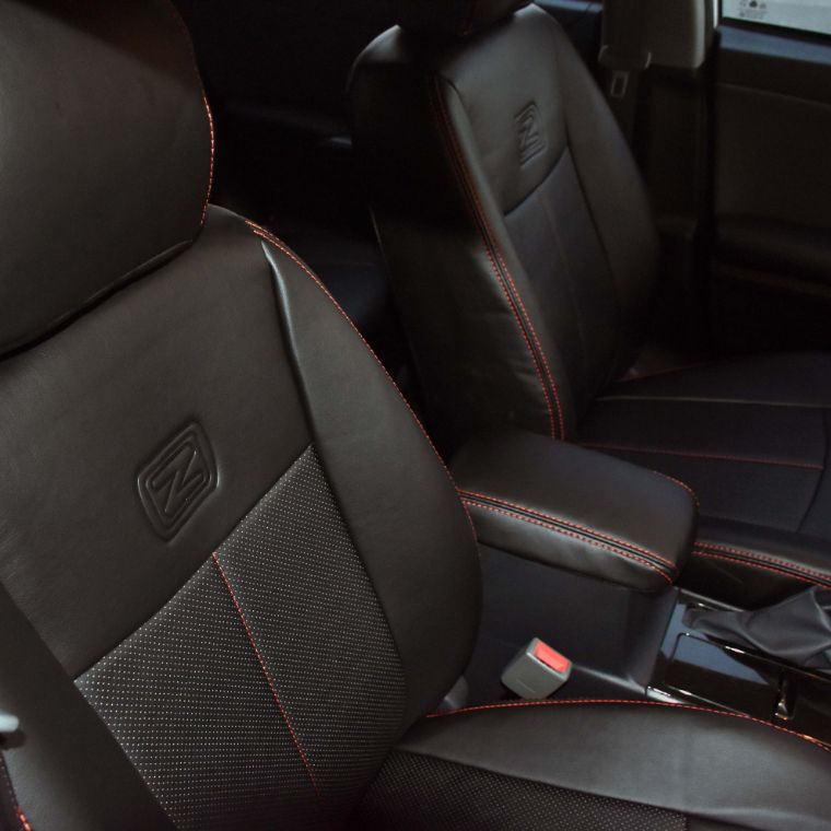 روکش صندلی چرم مشکی دوخت قرمز زد 300 Z