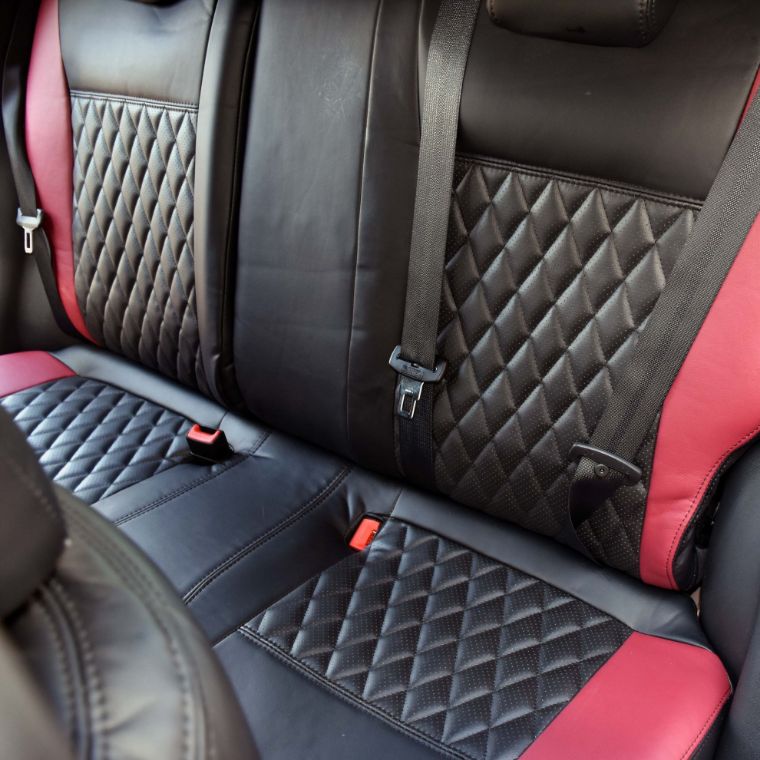 روکش صندلی چرم مشکی و قرمز جوک