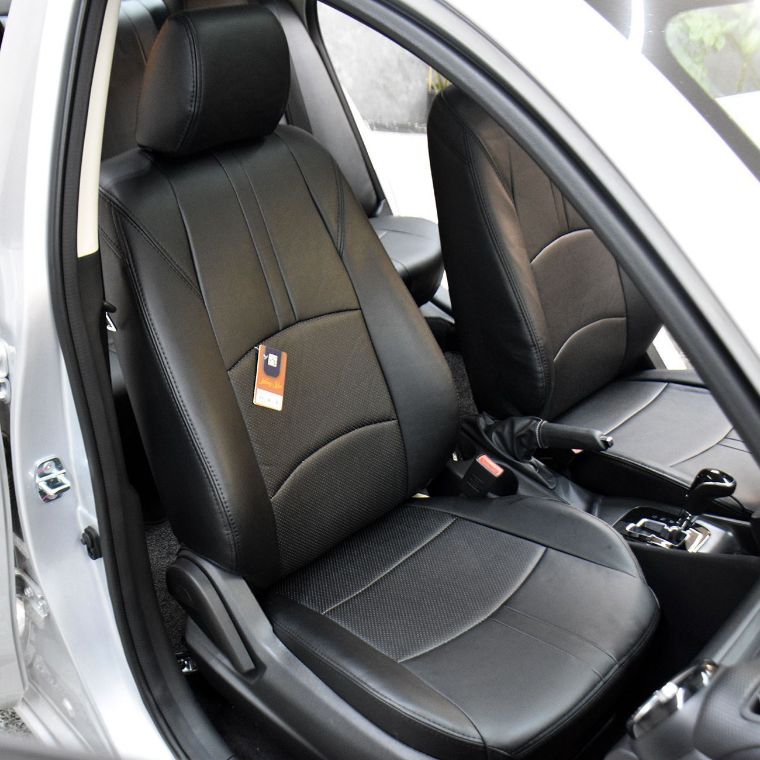 روکش چرم مشکی و مارون فابریک FMC 511