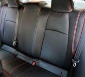 روکش چرم مشکی نوار قرمز کرولا هیبرید 2023 لوین