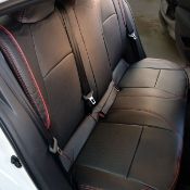 روکش چرم مشکی نوار قرمز کرولا هیبرید 2023 لوین