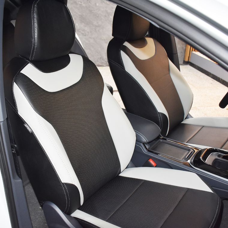 روکش صندلی چرم مشکی طوسی ID.4