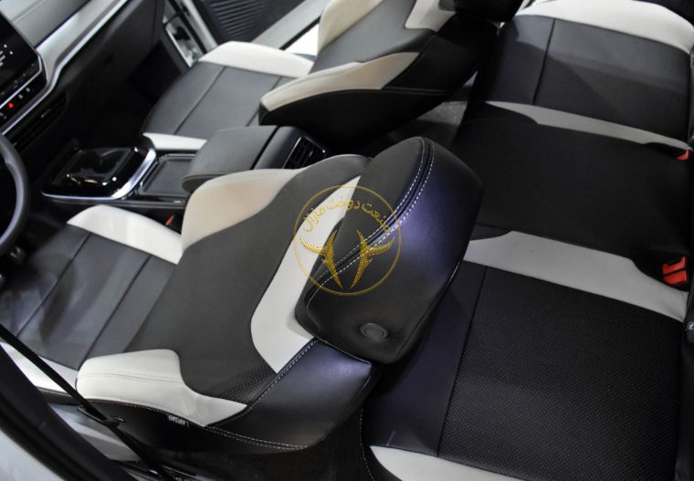 روکش صندلی چرم مشکی طوسی ID.4