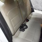 روکش صندلی چرم کرم النترا 2017