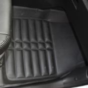 کفپوش پنج بعدی شاهین