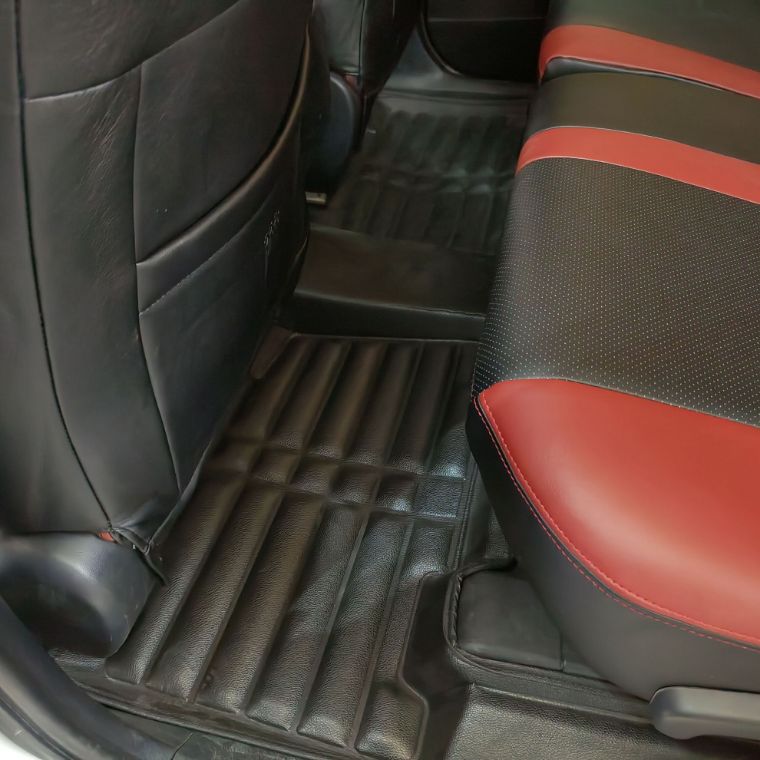 کفپوش پنج بعدی تویوتا راوفور