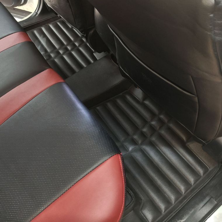 کفپوش پنج بعدی تویوتا راوفور