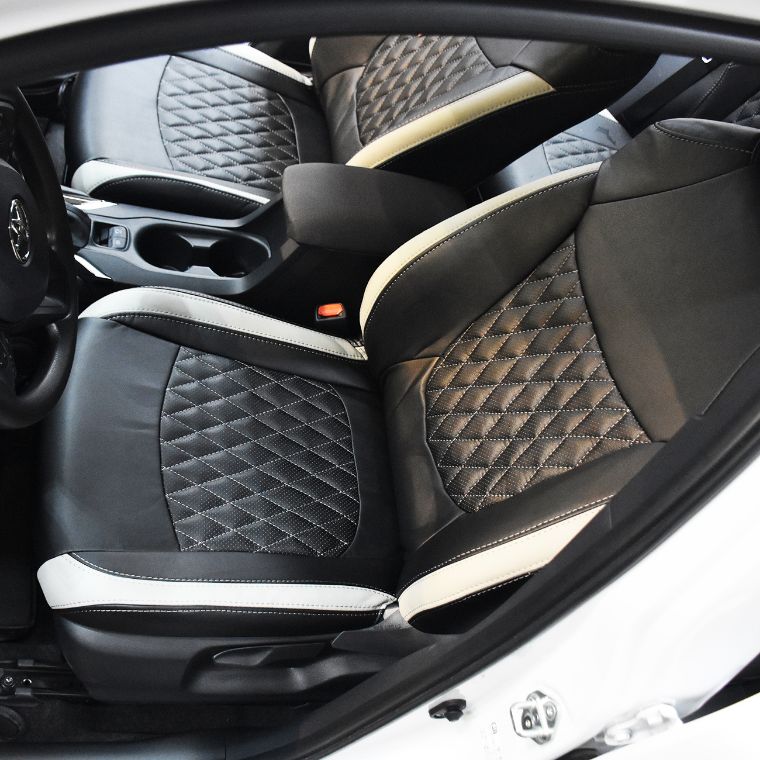 روکش صندلی چرم ضد تعریق کرولا کراس 2024 سفید - مشکی