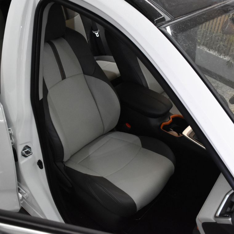 روکش چرم مشکی و طوسی راوفور Rav4 2025